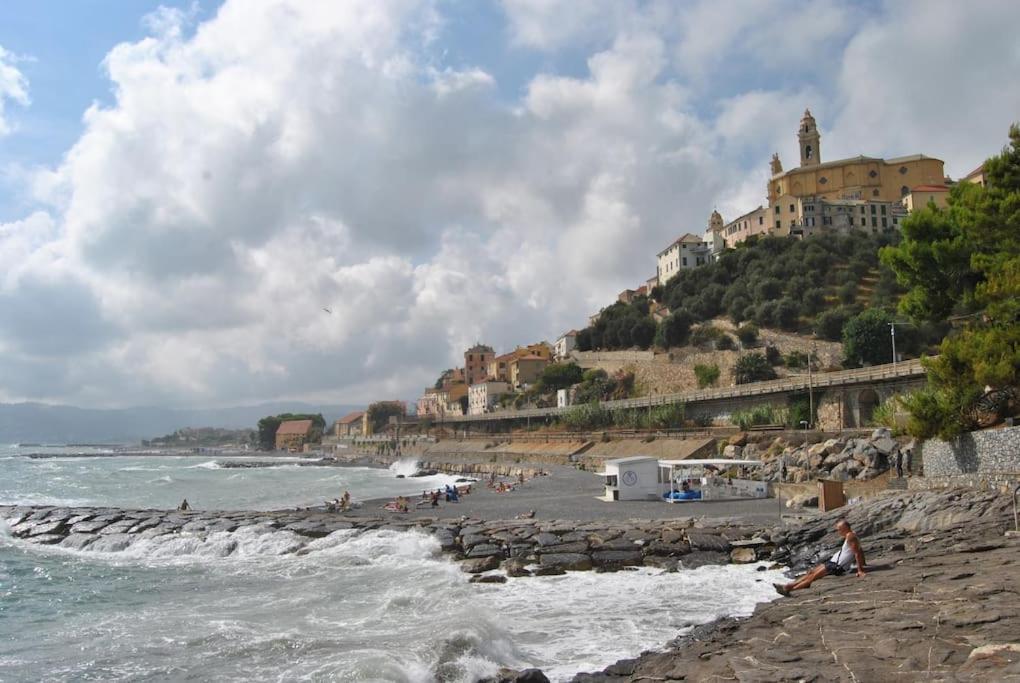 Apartamento Casa Del Sole Affacciato Sul Mare Cervo Exterior foto